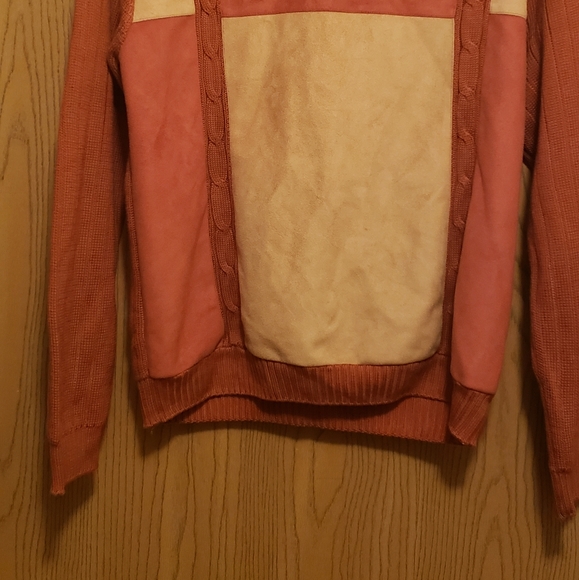 sweater - Picture 2 of 3